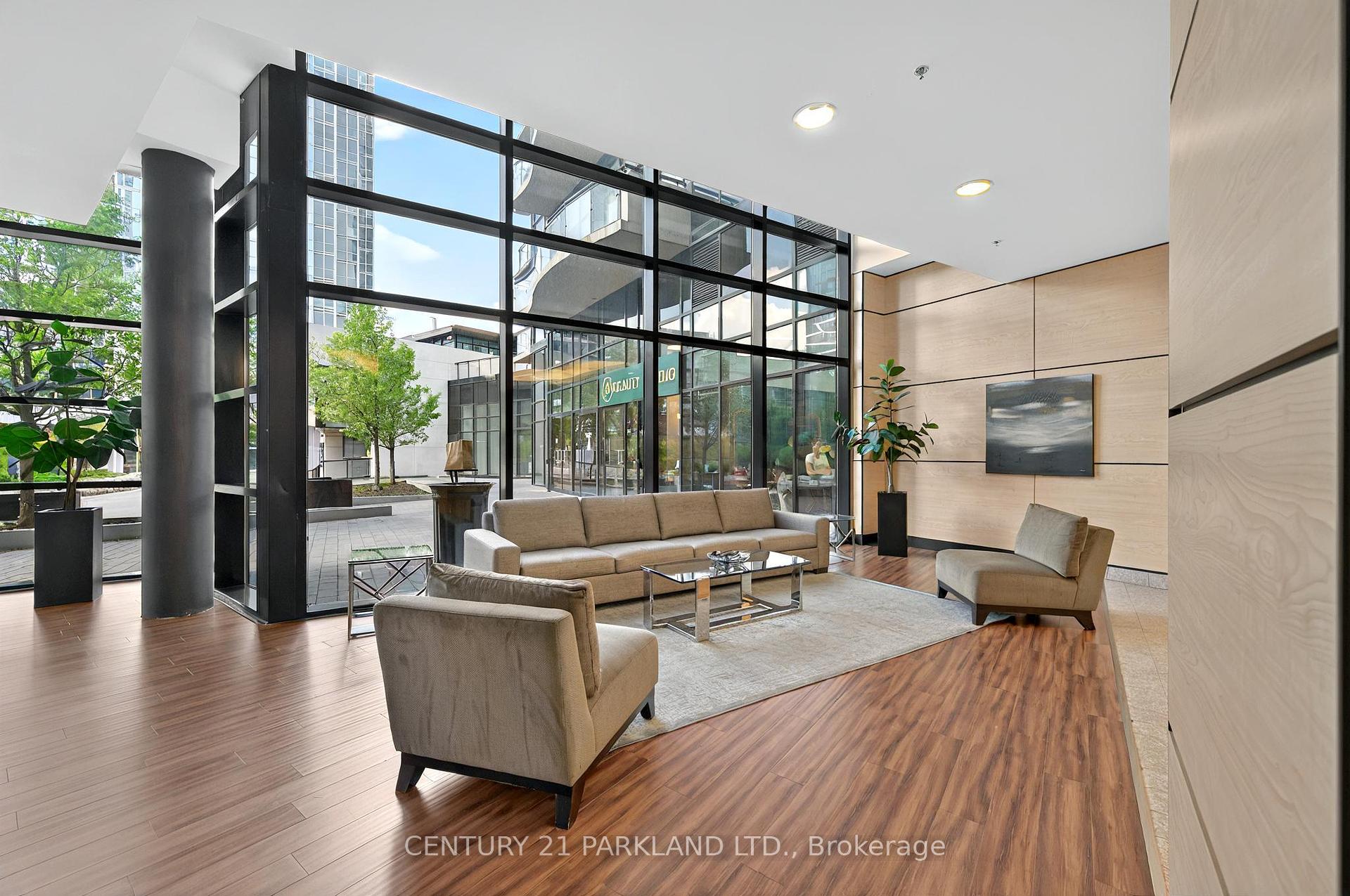 2 Bedrooms Condo at 2900 Highway 7, Vaughan For sale