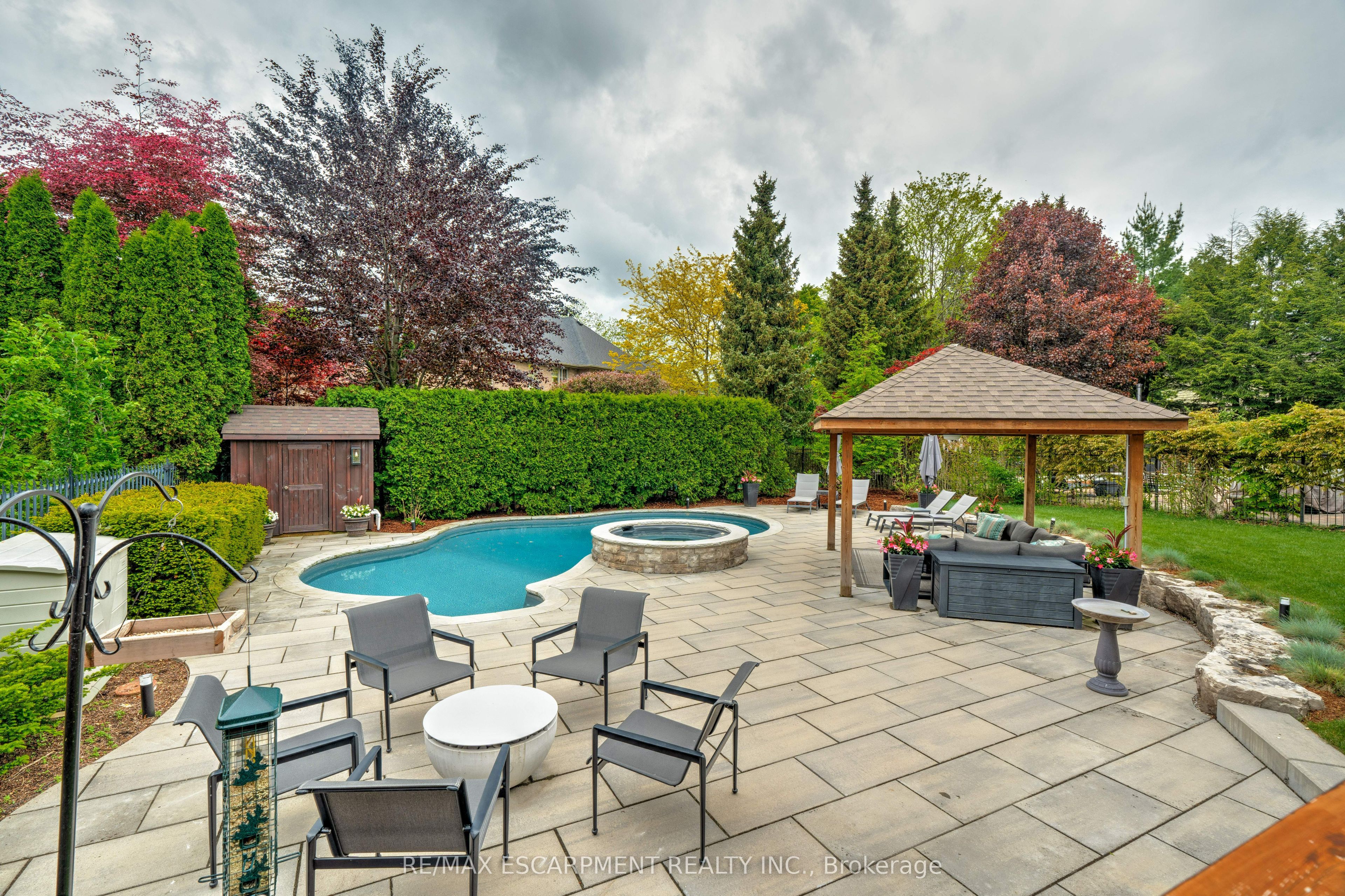 290 Shoreacres Road