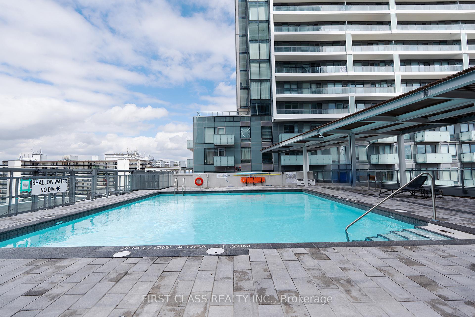 3 Bedrooms Condo at 8 Olympic Gdn, Toronto For sale