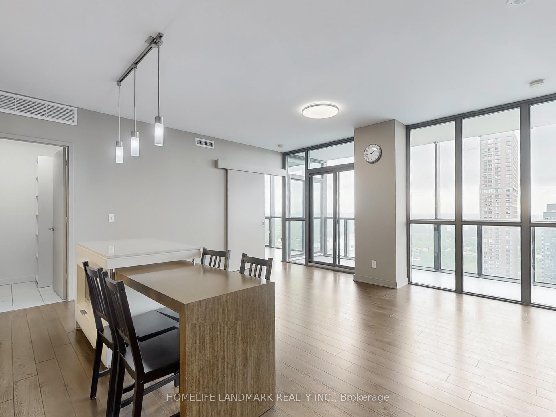 110 Charles Street E, #3607