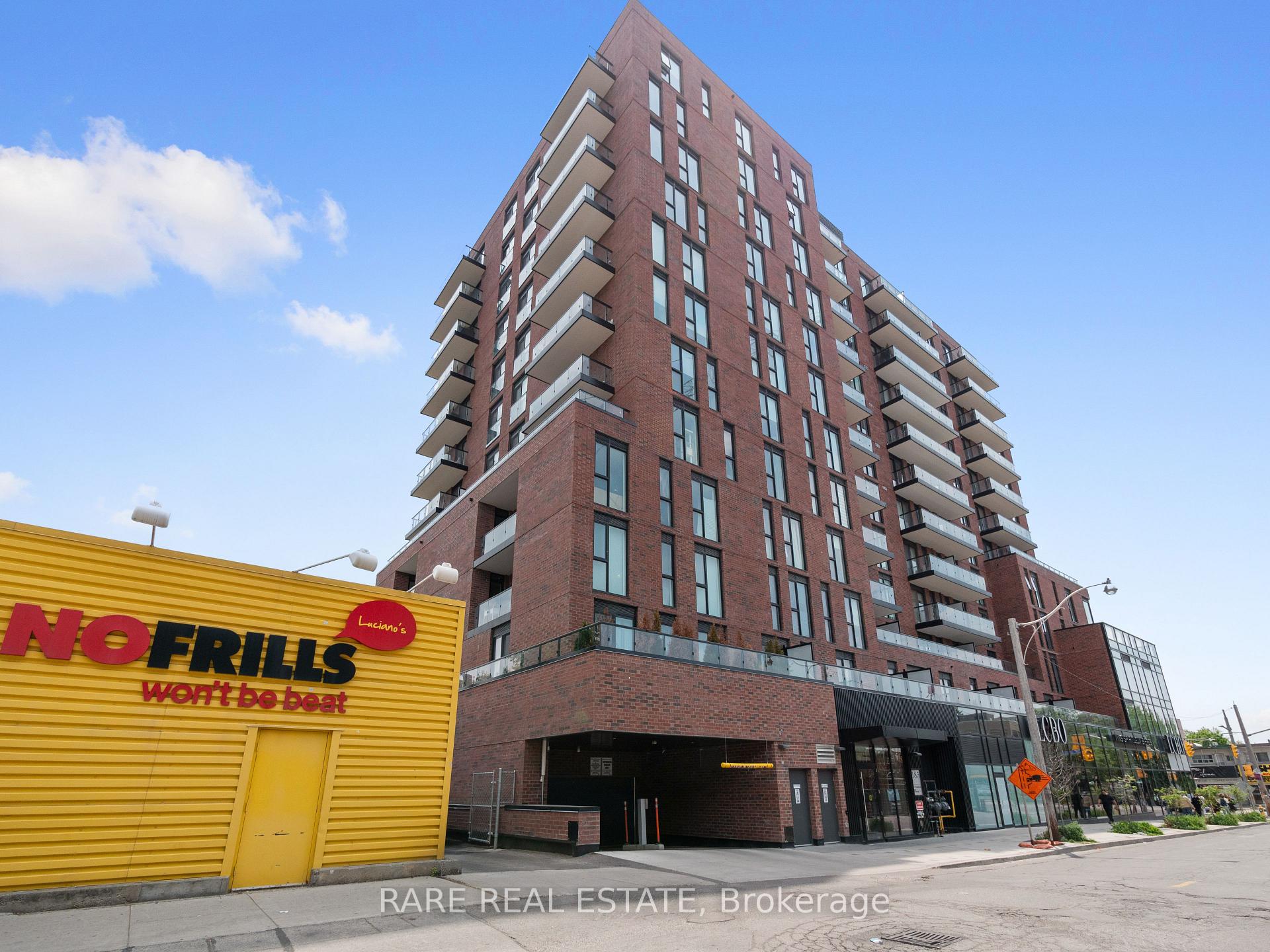 3 Bedrooms Condo at 185 Alberta, Toronto For sale