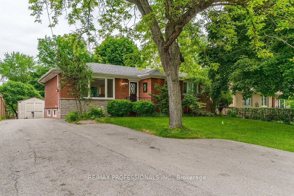 579 Lees Lane