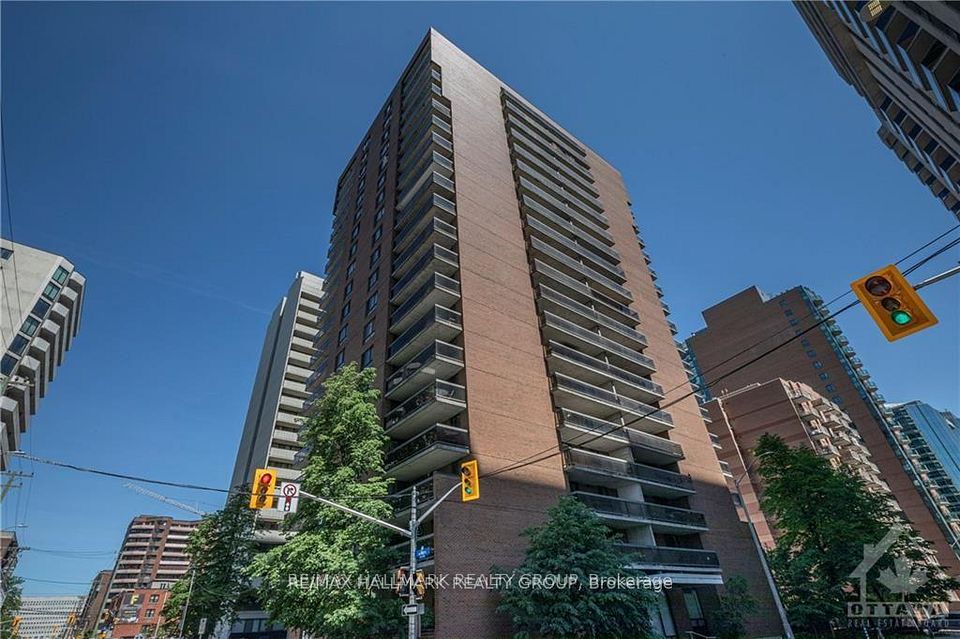 475 Laurier