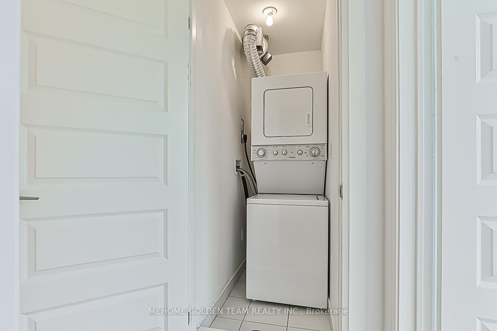 1 Bedroom Condo at 23 Eldora, Toronto For sale