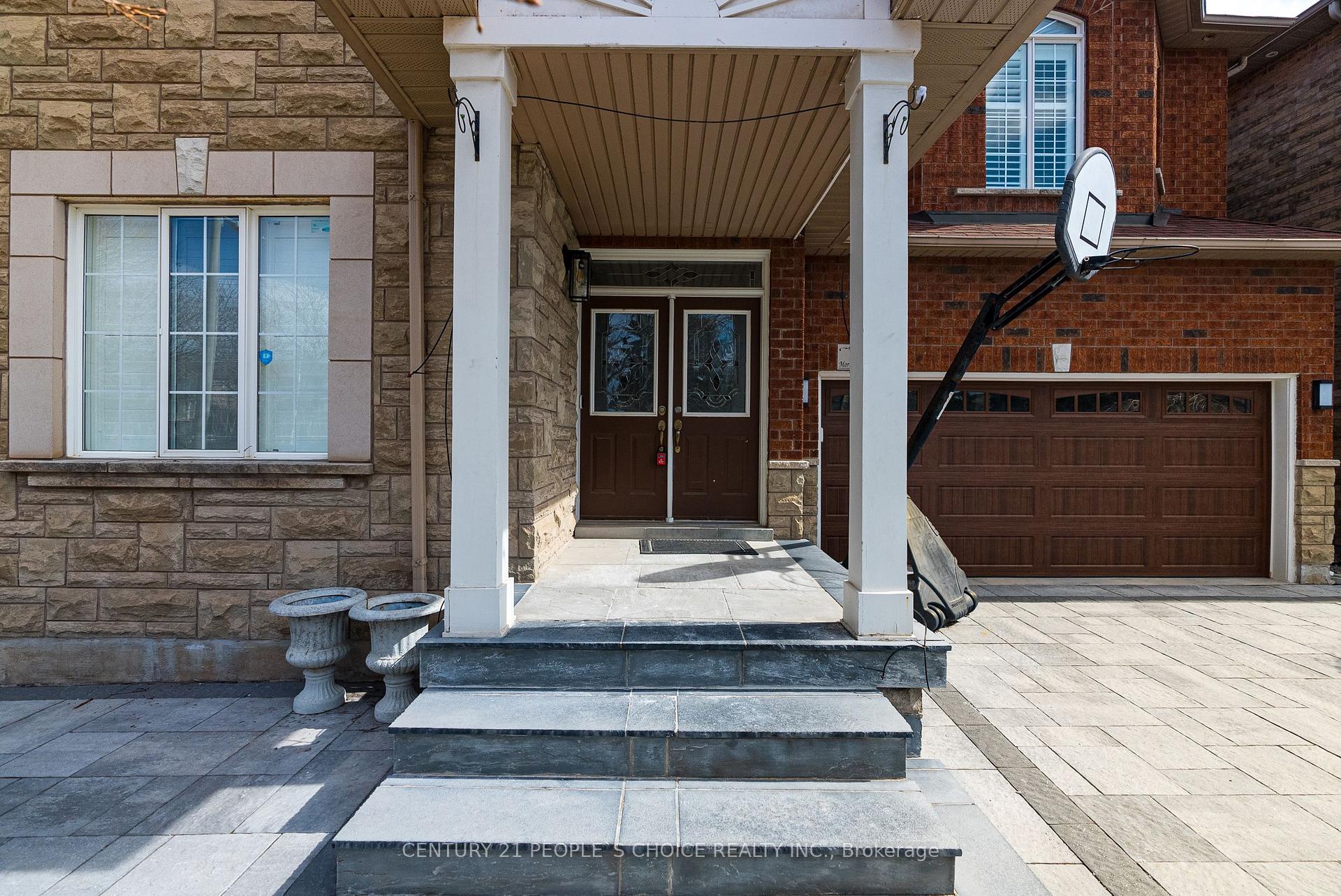 488 Morning Dove Drive, Oakville, ON L6H 7A5