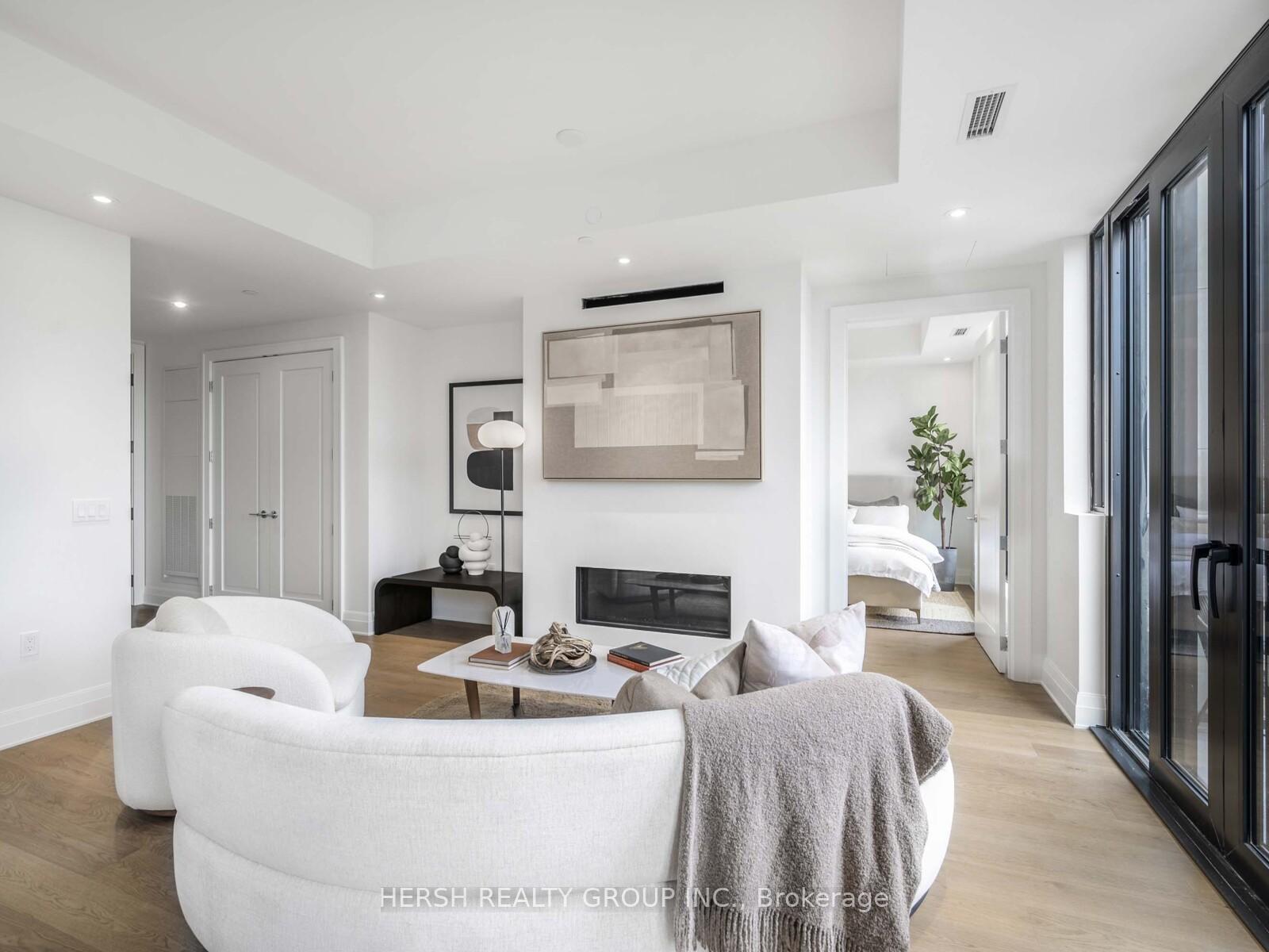 2 Bedrooms Condo at 2 Forest Hill, Toronto For sale