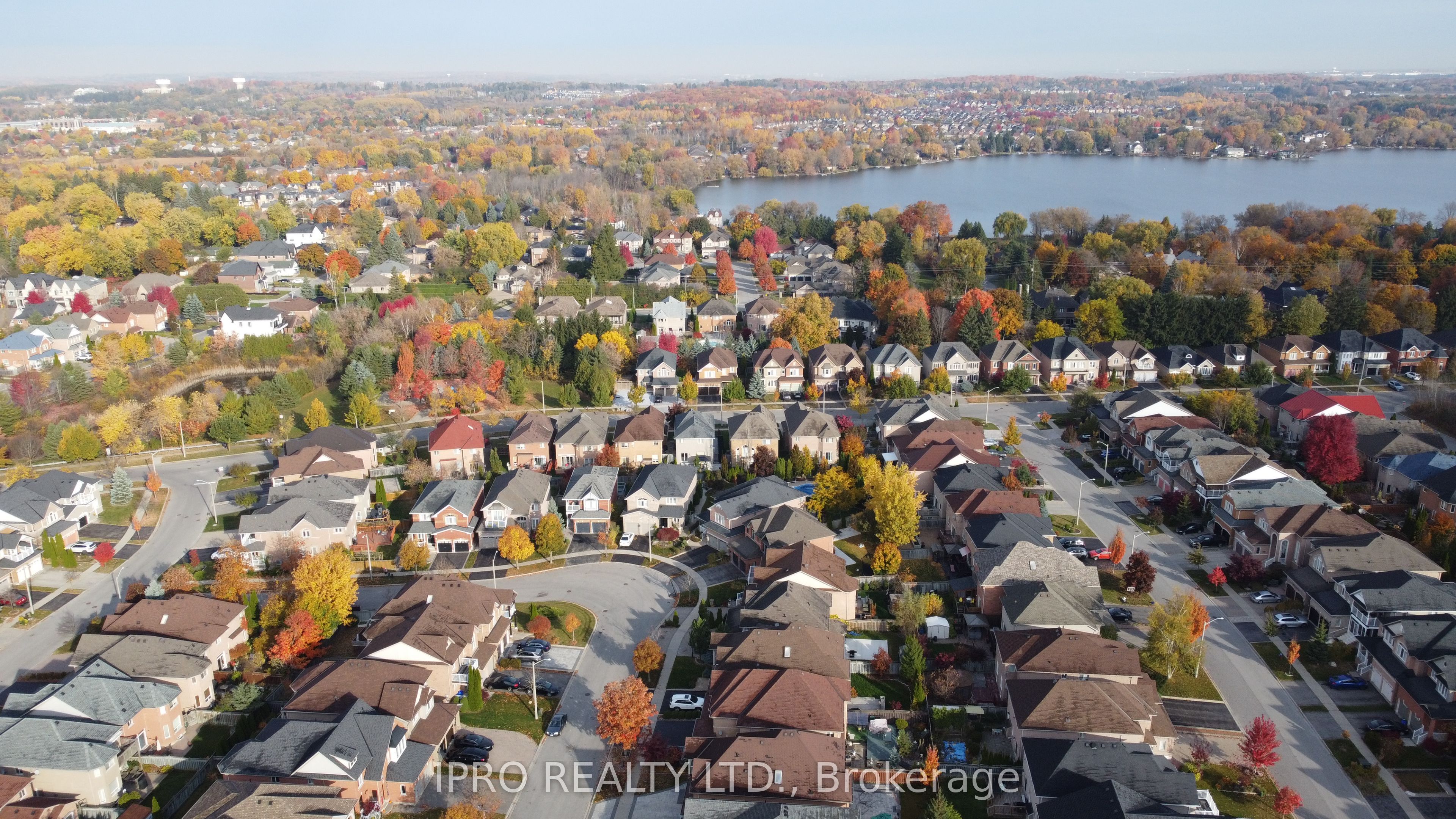 128 Lebovic Drive, Richmond Hill, ON L4E 5B8