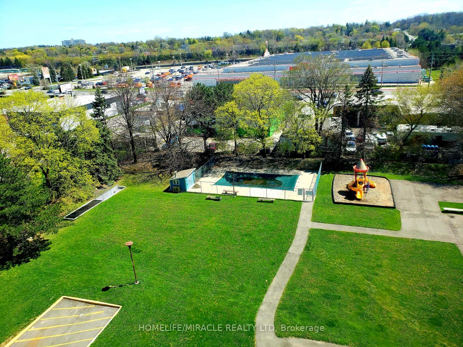 2 Bedrooms Condo at 121 Trudelle, Toronto For sale
