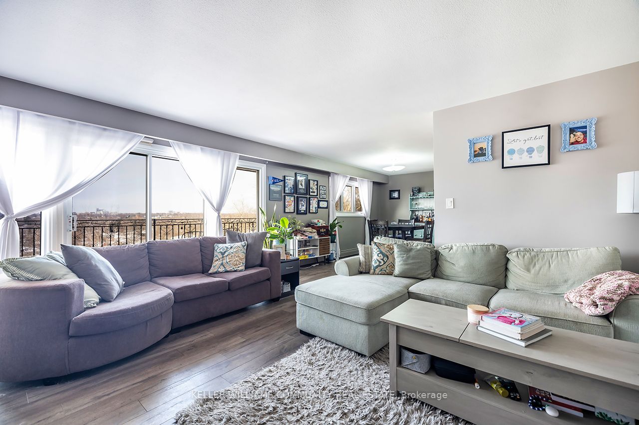 94 Grandview Street, Oshawa, ON L1H 7C4