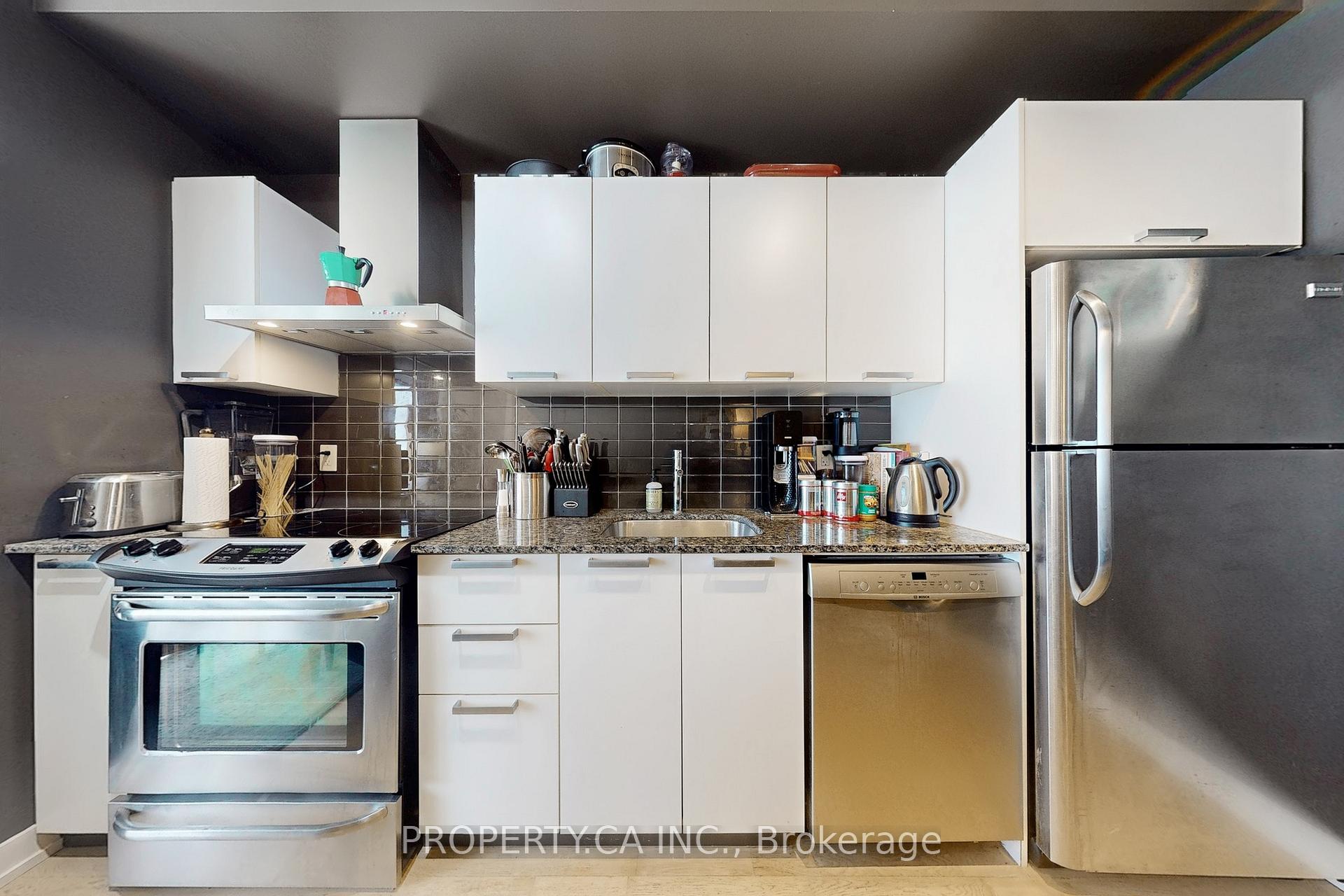 1 Bedroom Condo at 650 King, Toronto For sale