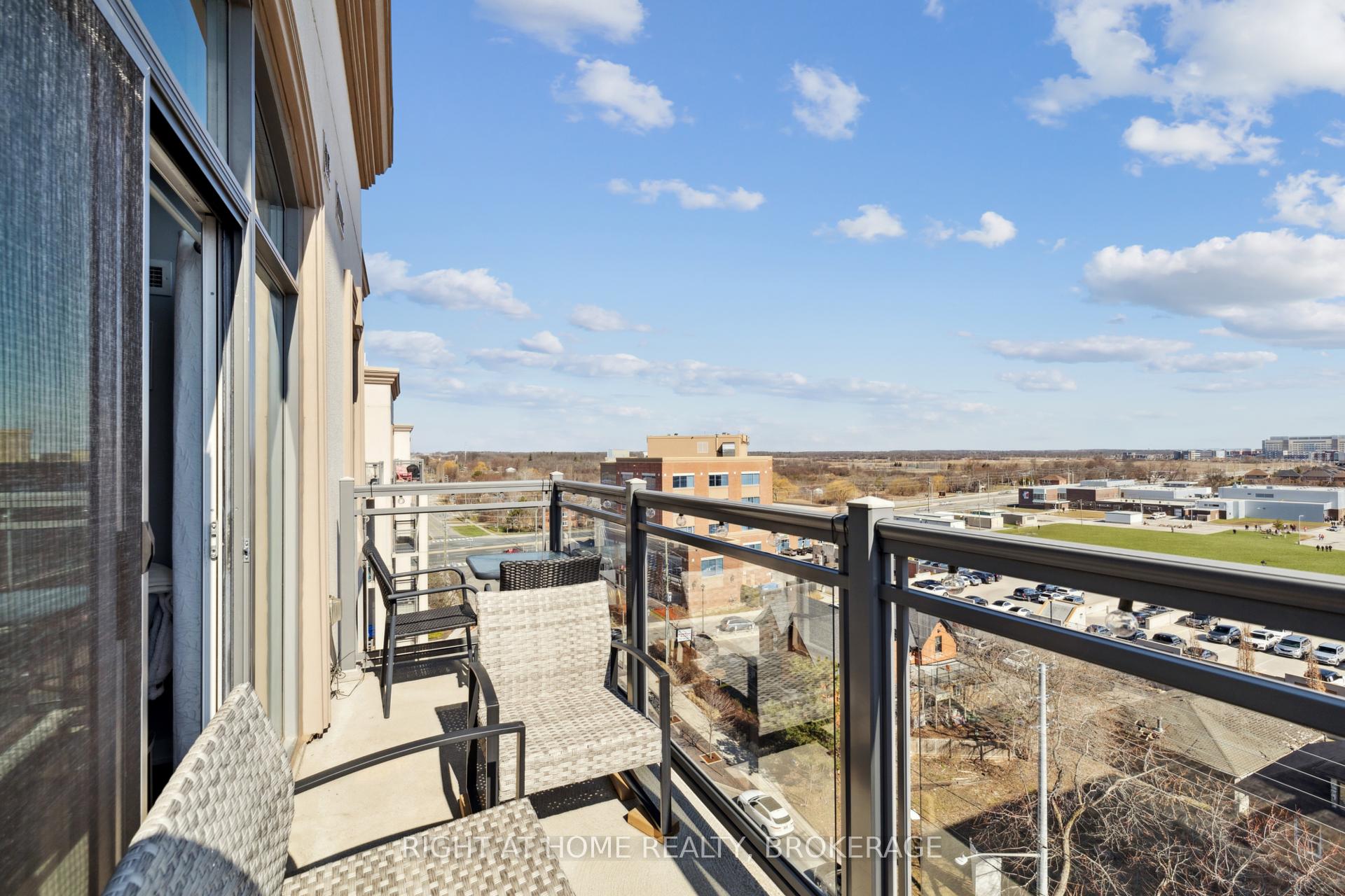 1 Bedroom Condo at 2486 Old Bronte, Oakville For sale