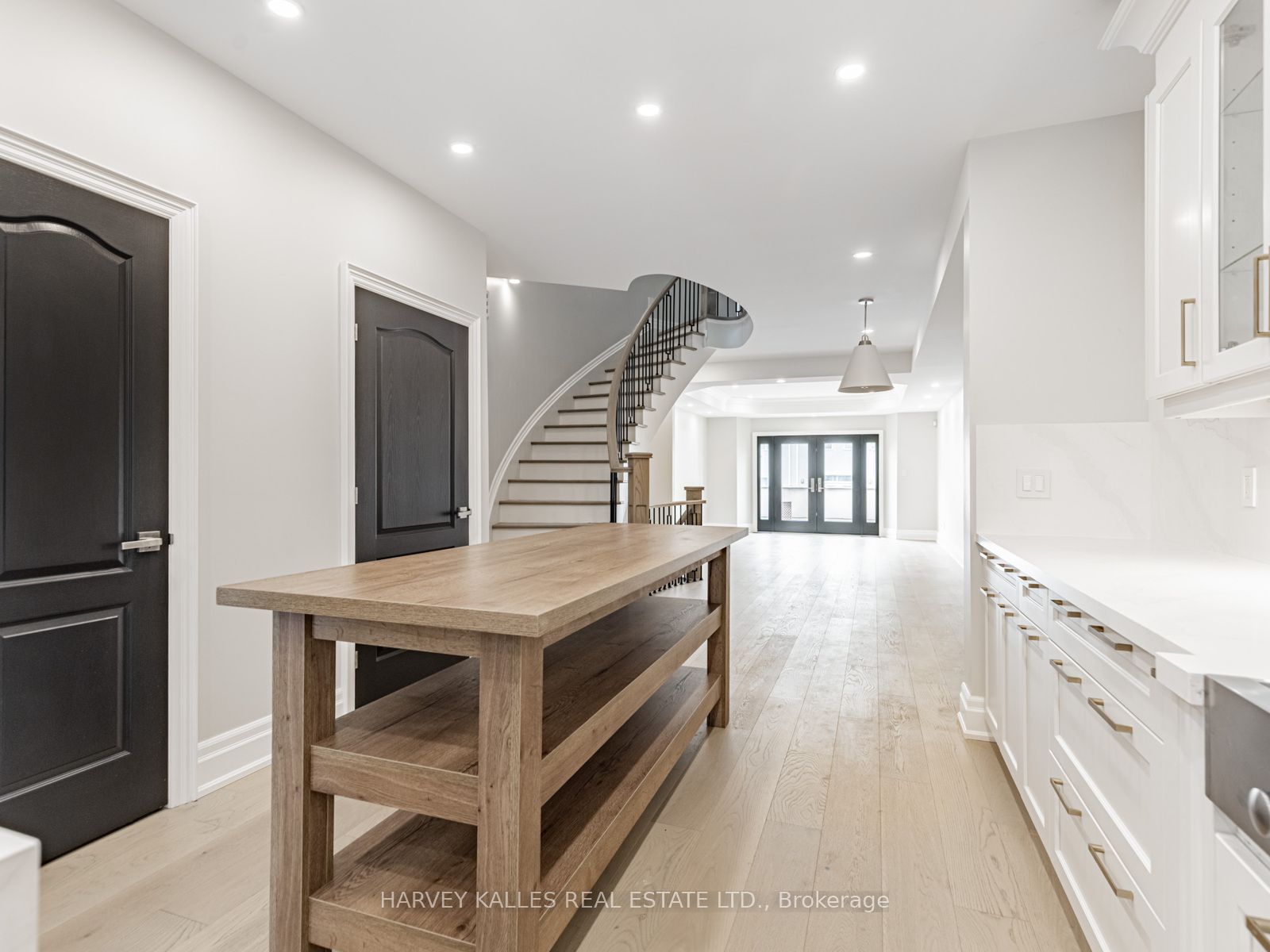 258 Spadina Road
