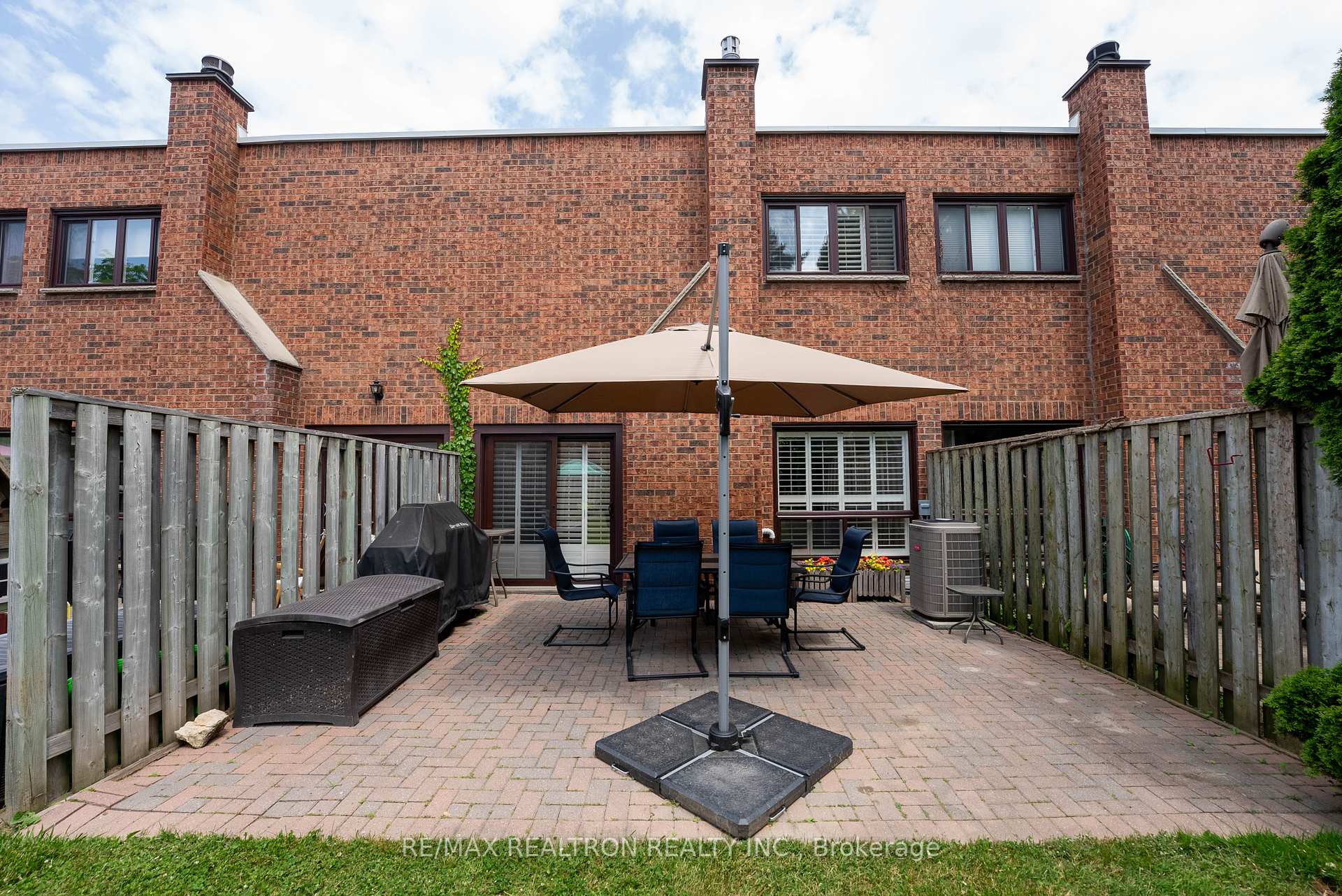 4 Bedrooms Condo at 316 Torresdale, Toronto For sale