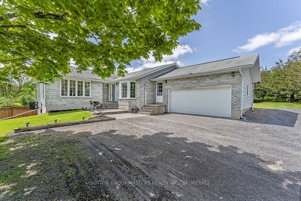 7582 County Rd 2 Road, Greater Napanee, ON K7R 3K6