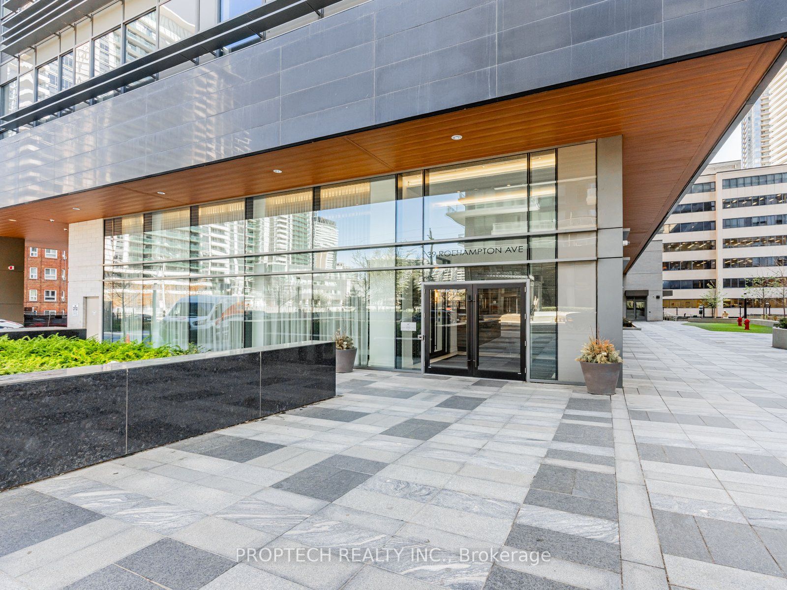 39 Roehampton Avenue, #4201