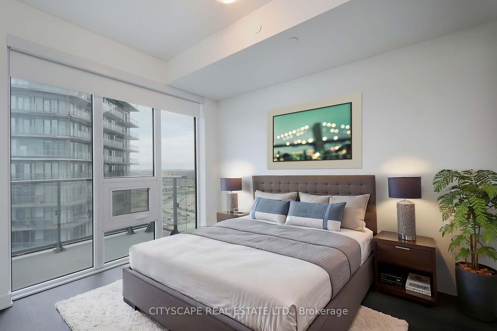 3 Bedrooms Condo at 4677 Metcalfe, Mississauga For sale