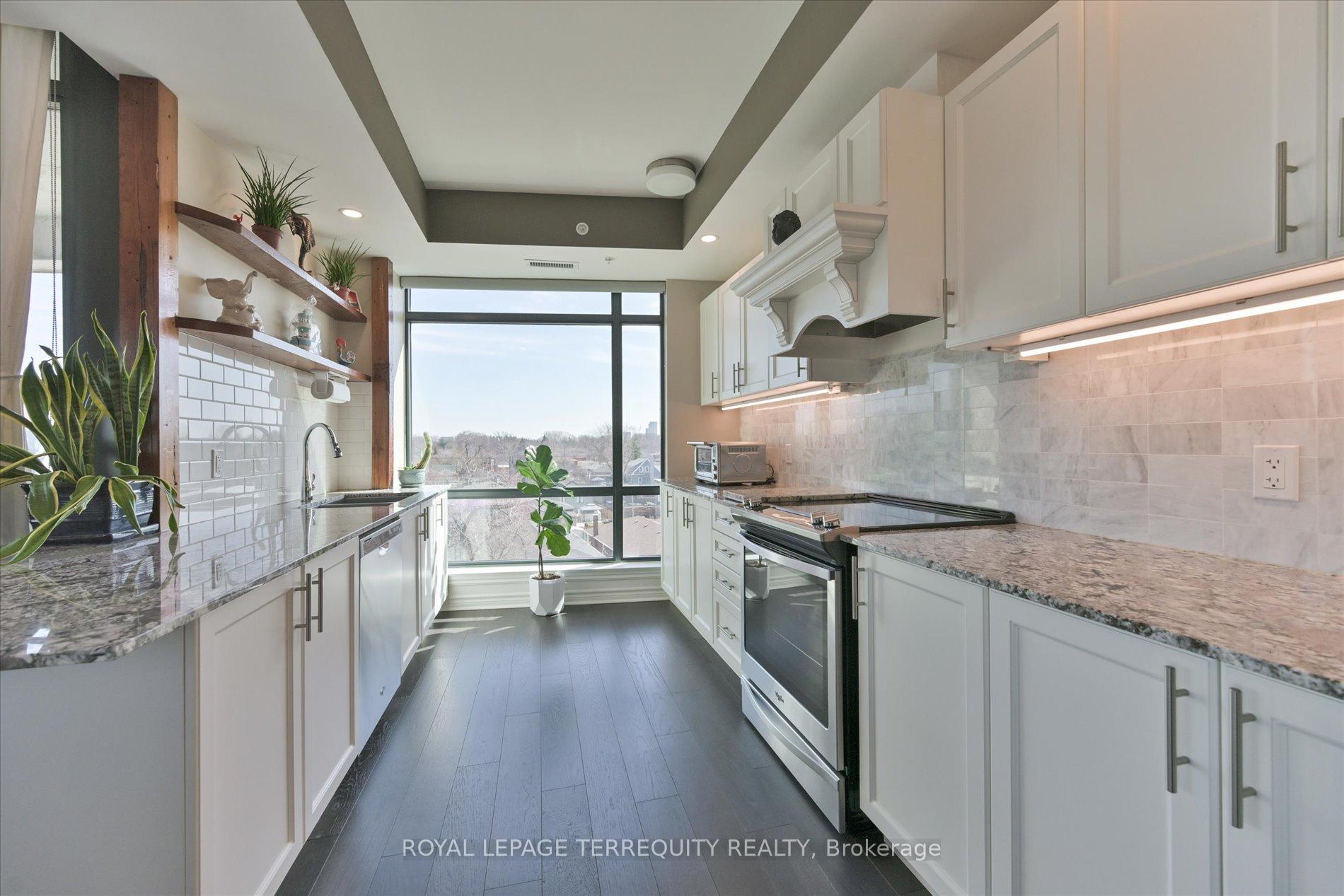 2 Bedrooms Condo at 2522 Keele, Toronto For sale