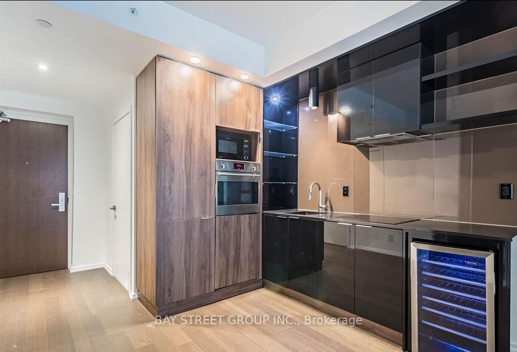 70 Temperance Street, #1107