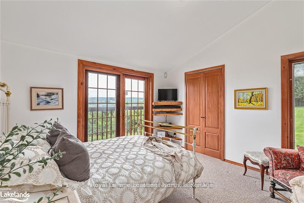 795310 The Blue Mountains Clearview Townline
