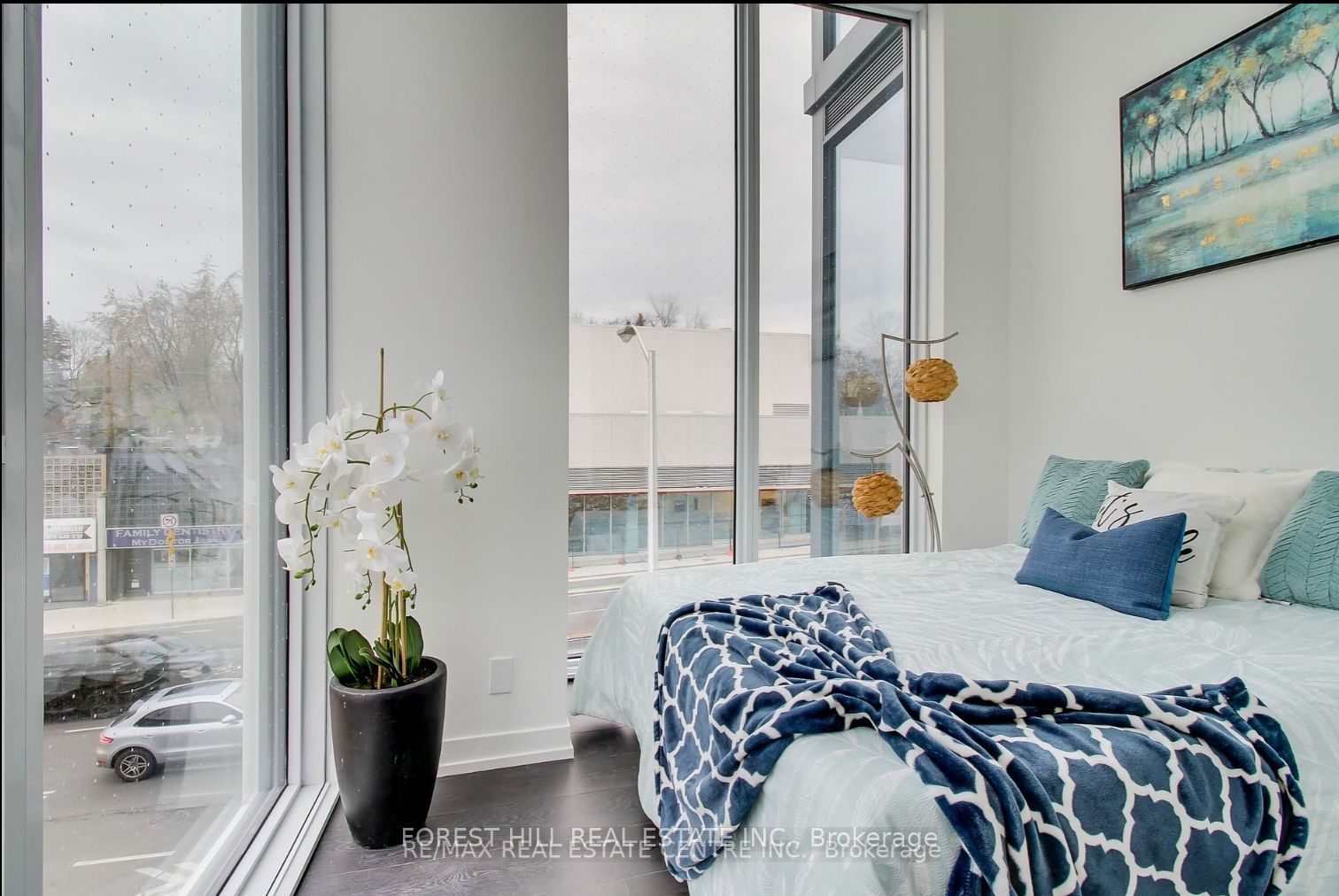2020 Bathurst Street, #211