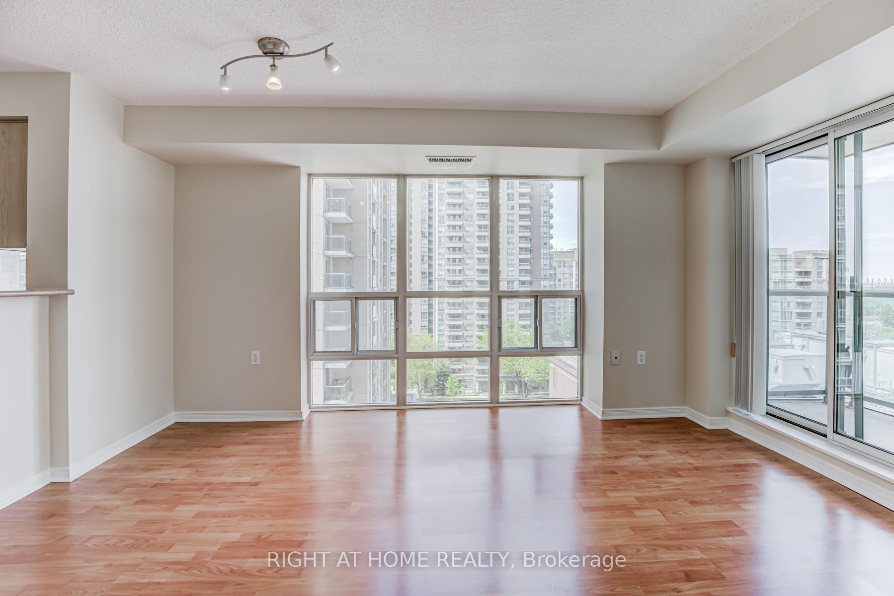 1 Bedroom Condo at 28 Olive, Toronto For sale