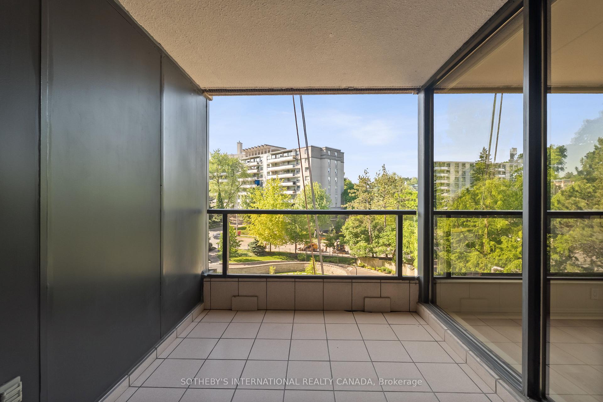 3 Bedrooms Condo at 3900 Yonge, Toronto For sale