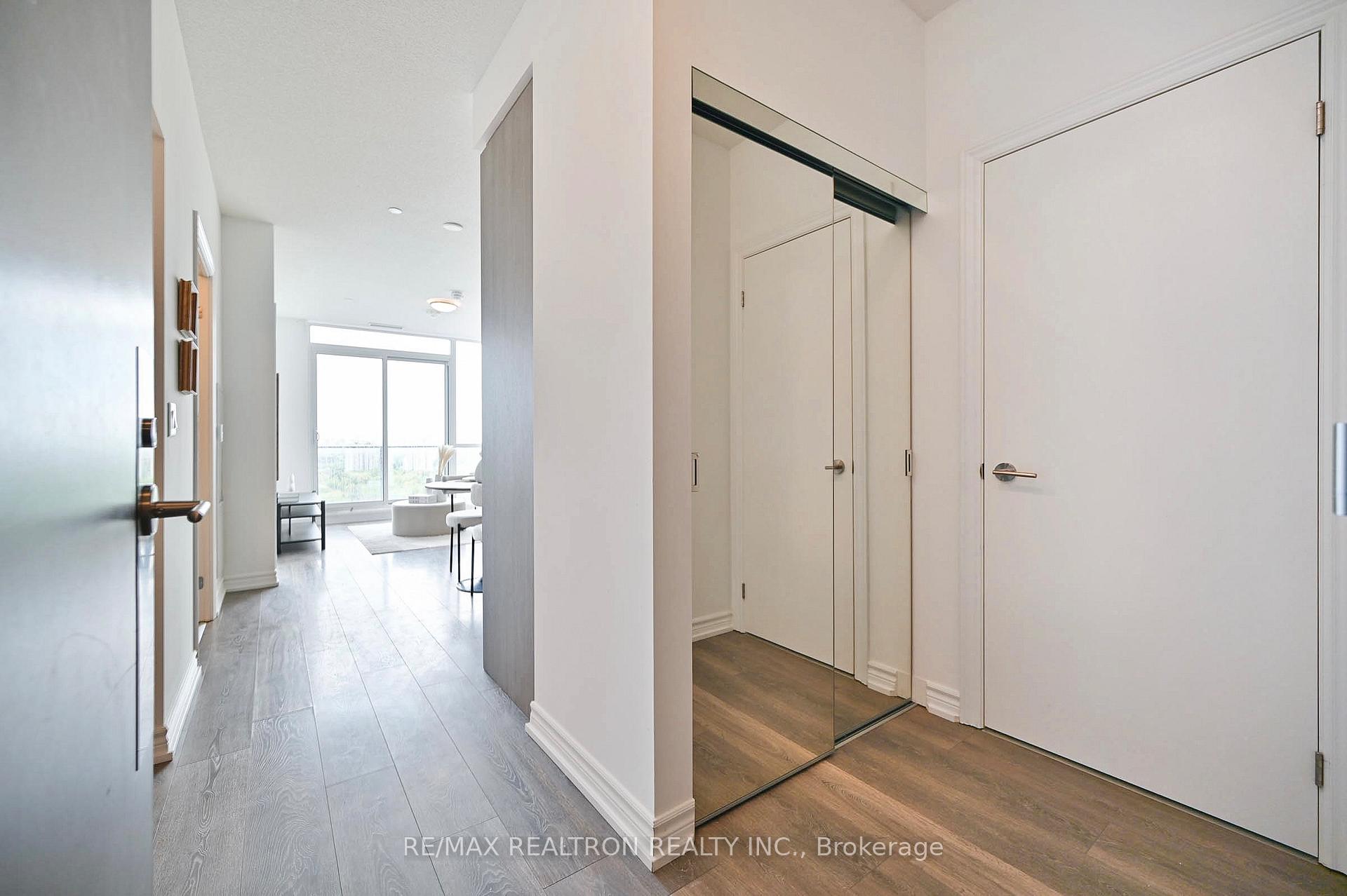 2 Bedrooms Condo at 36 Forest Manor, Toronto For sale