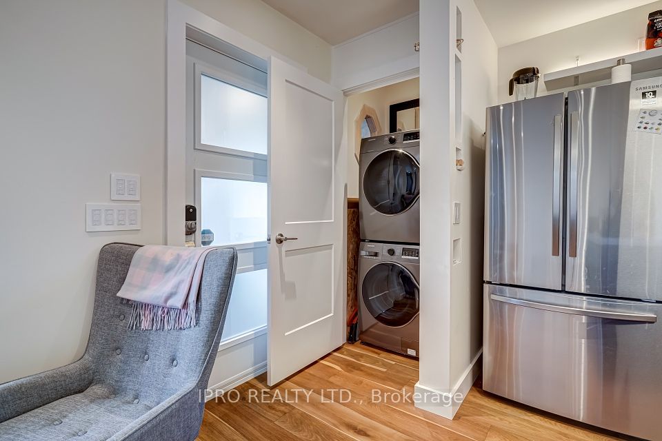 Ensuite Laundry