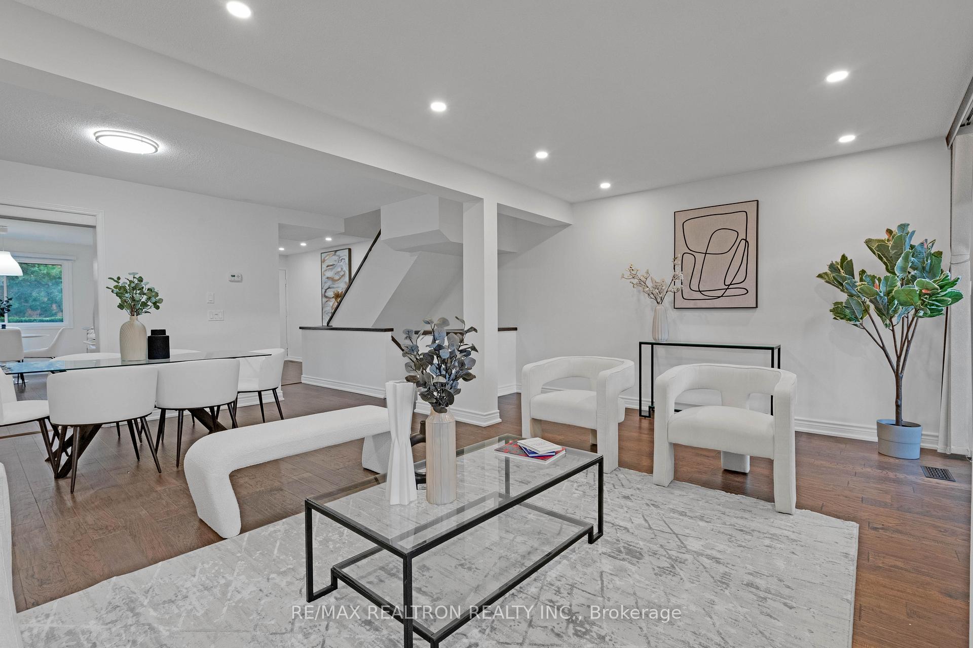 4 Bedrooms Condo at 296 Torresdale,  Toronto For sale