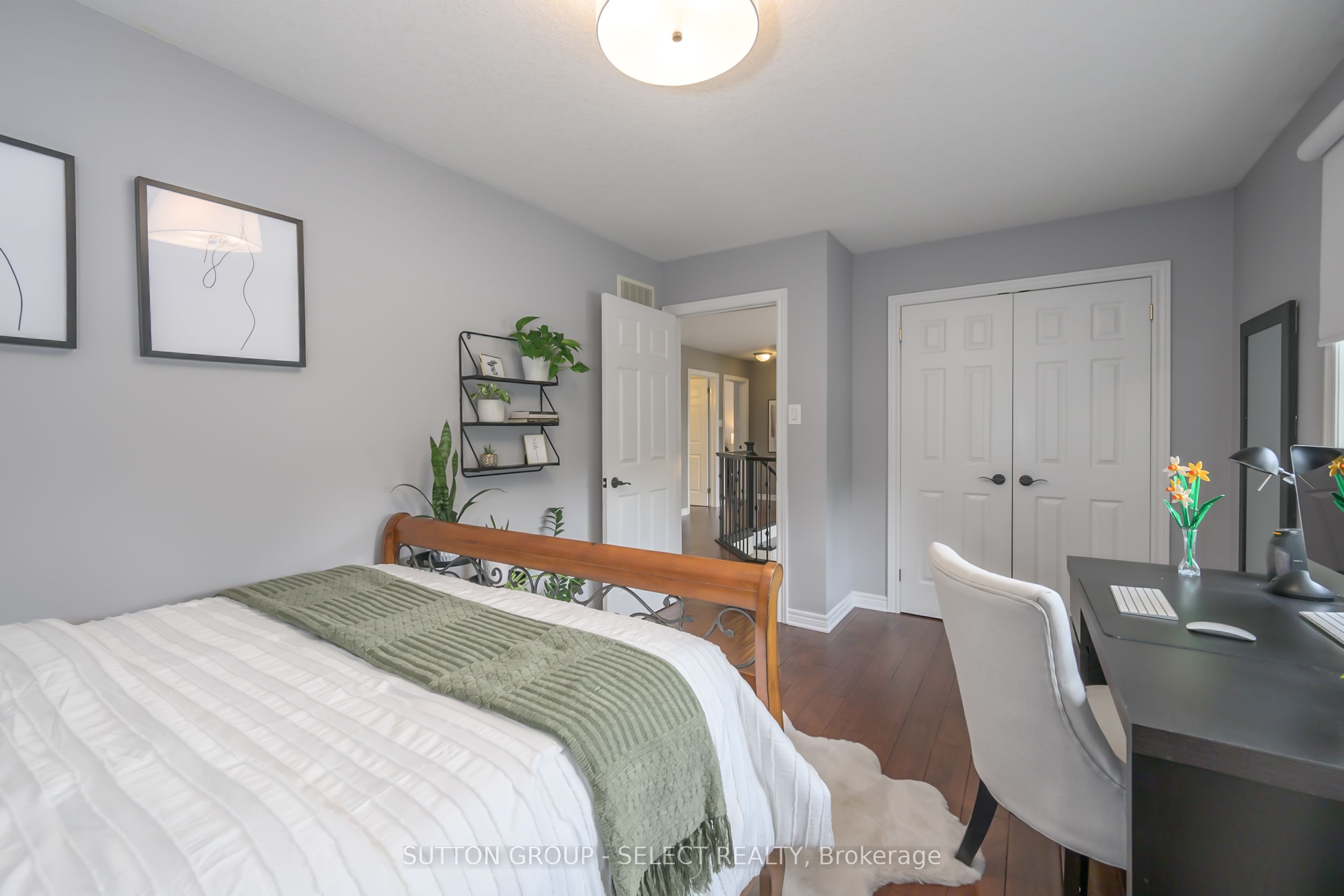 42 Pinebrook Court