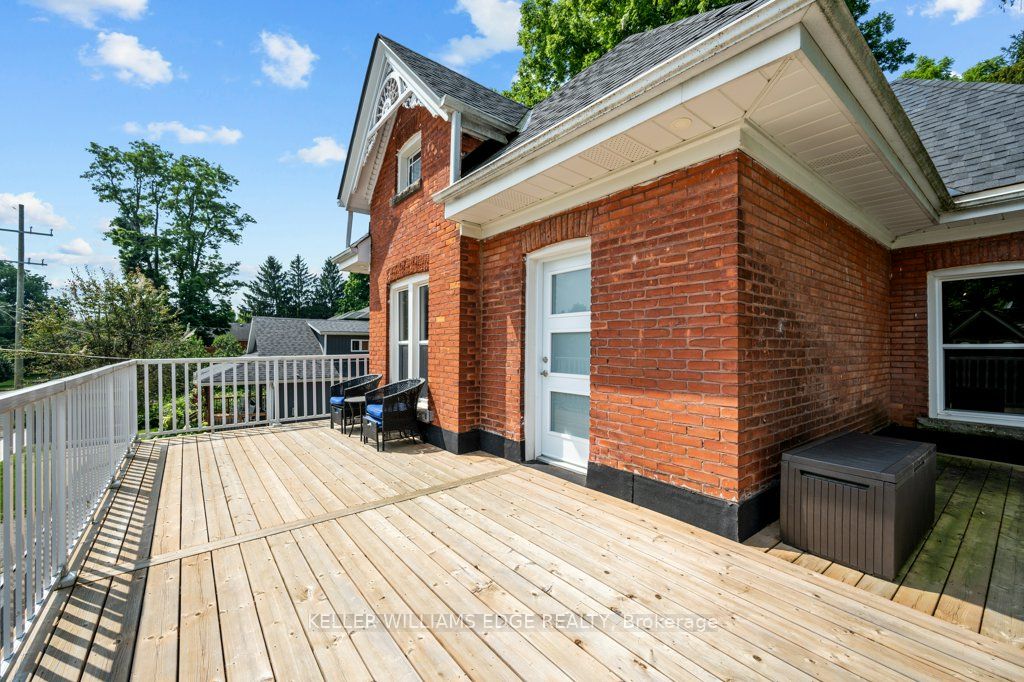89 Lynden Rd Road
