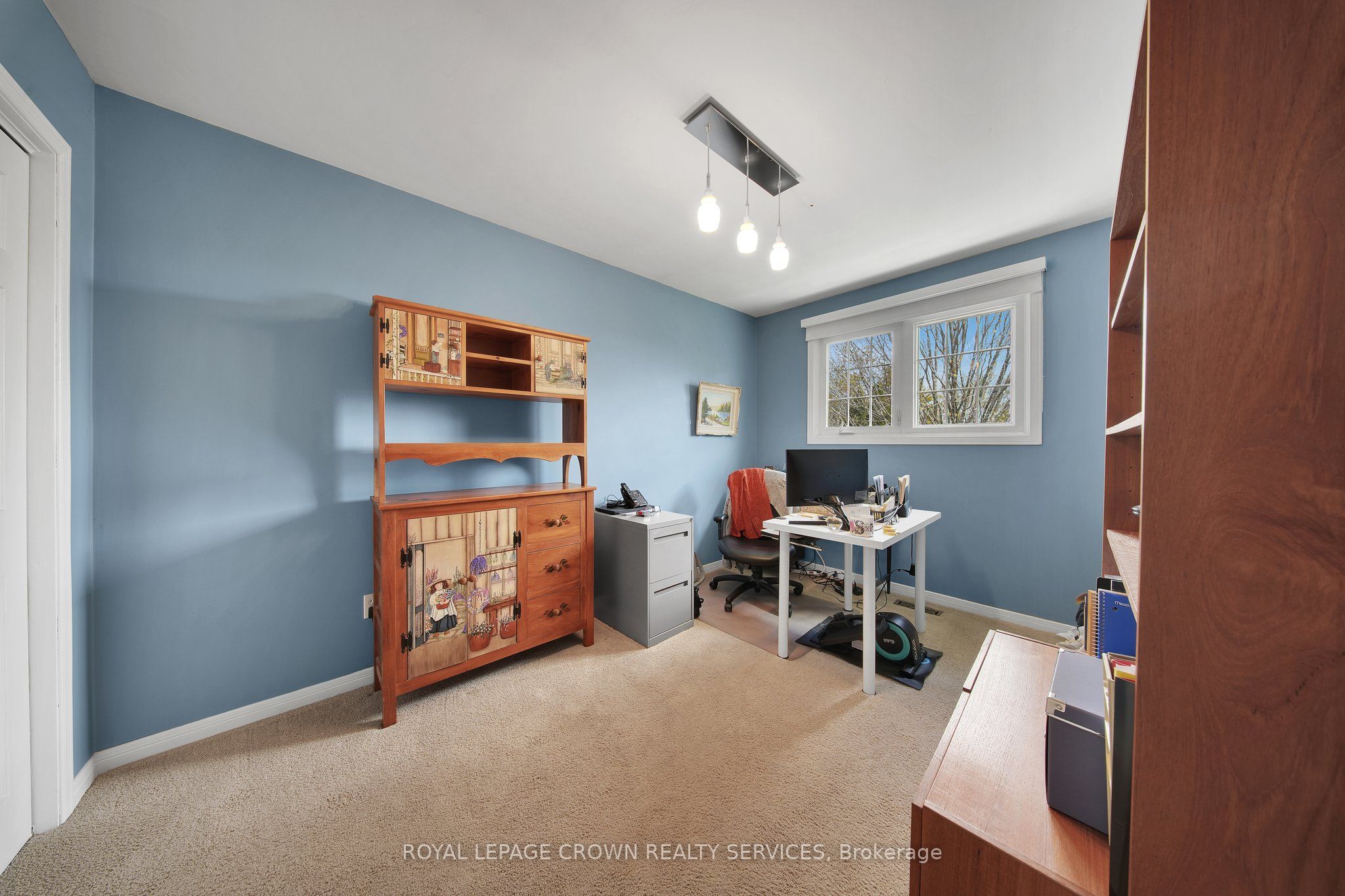 383 Ashworth Drive