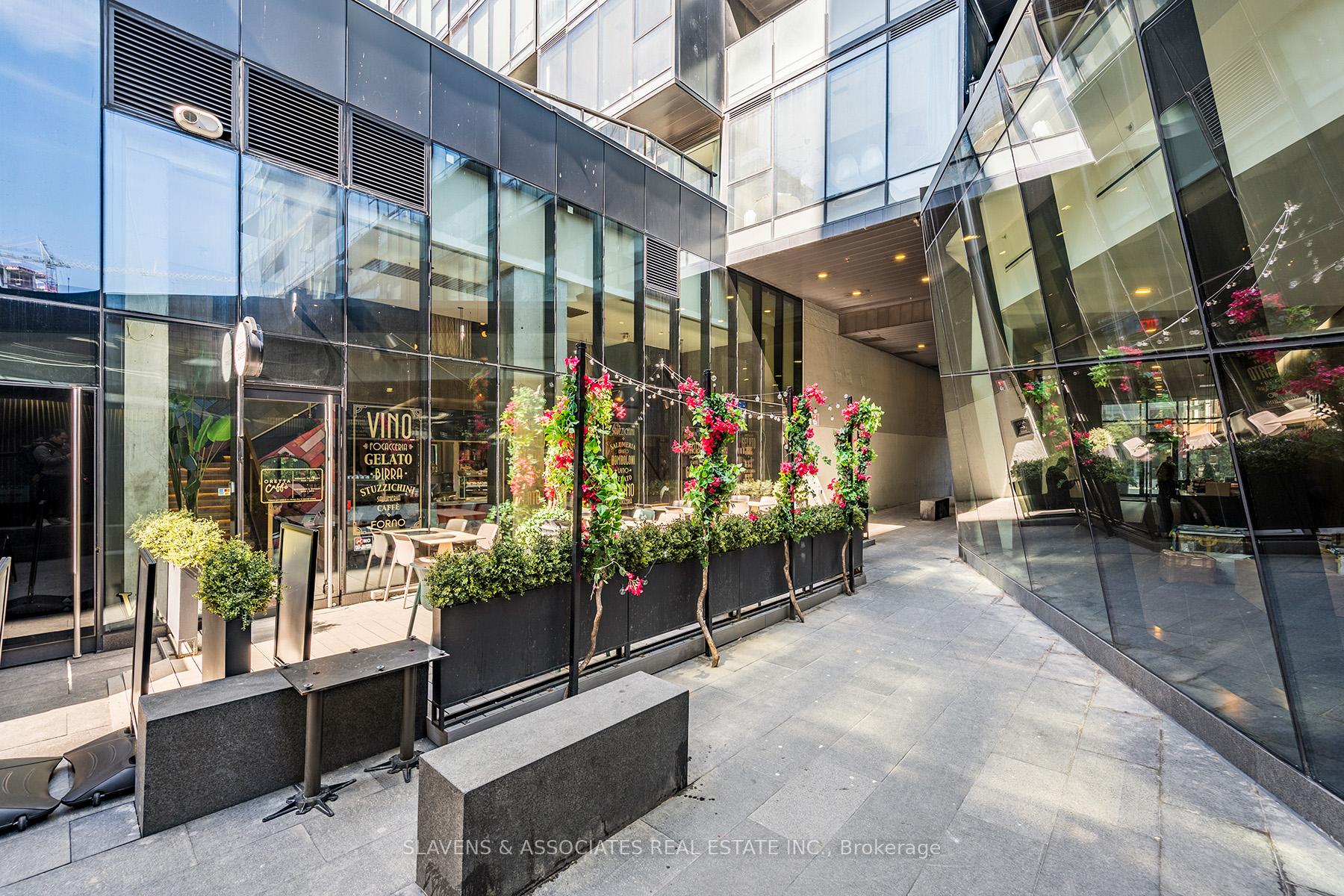 1 Bedroom Condo at 38 Stewart, Toronto For sale