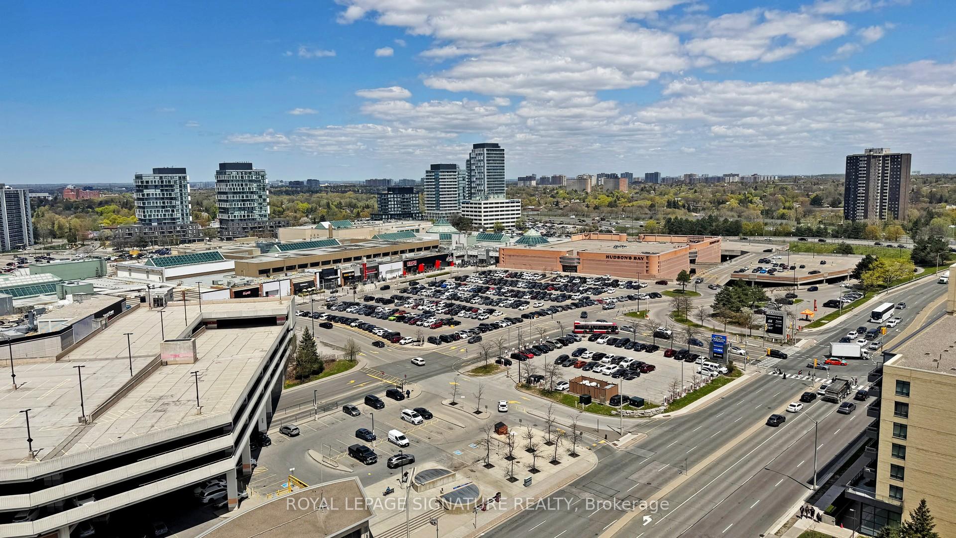 2 Bedrooms Condo at 70 Forest Manor, Toronto For sale