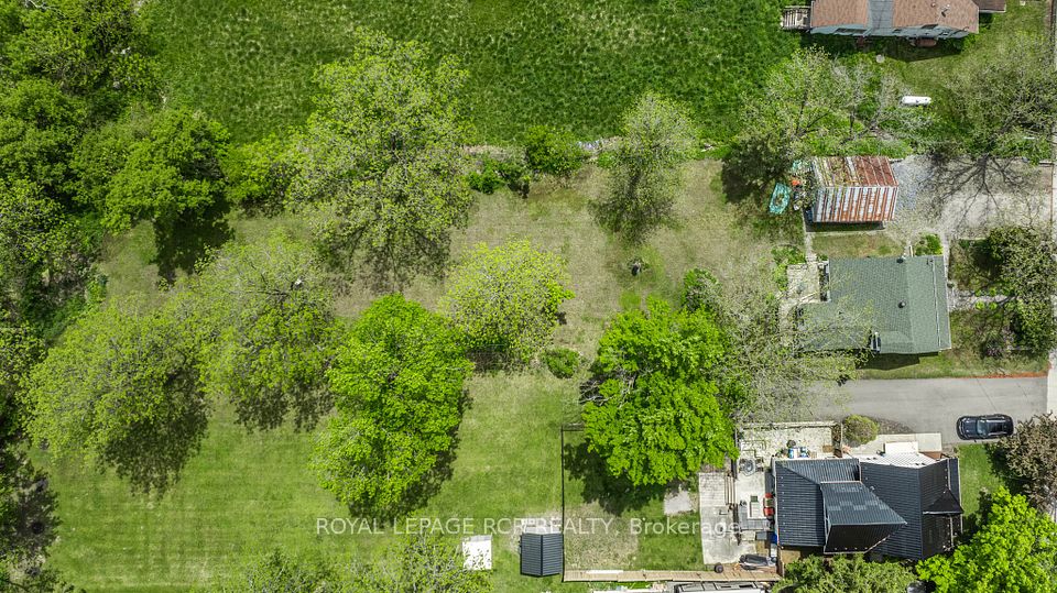 20377 Leslie Street, East Gwillimbury, ON L0G 1R0