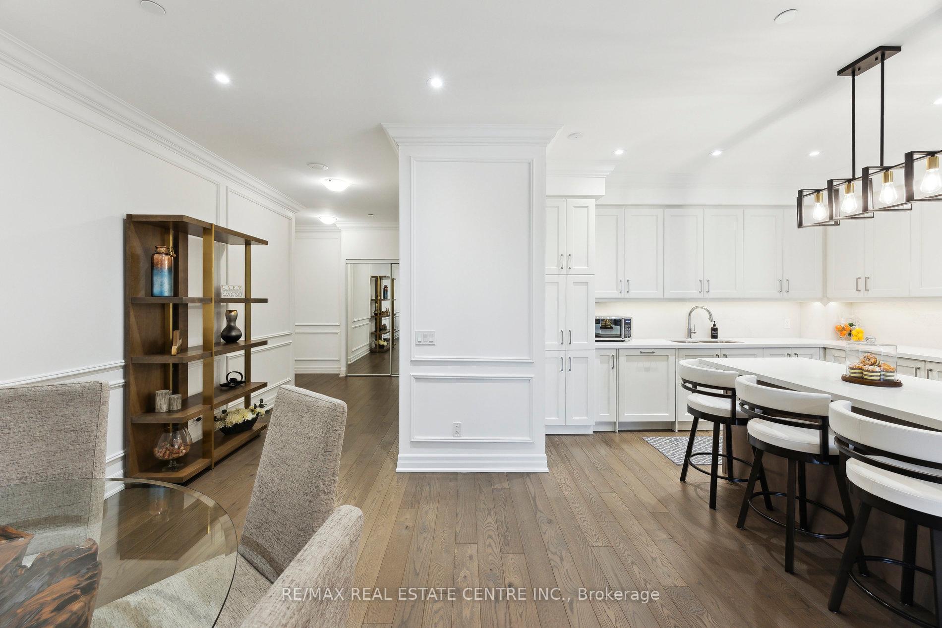 3 Bedrooms Condo at 9075 Jane,  Vaughan For sale