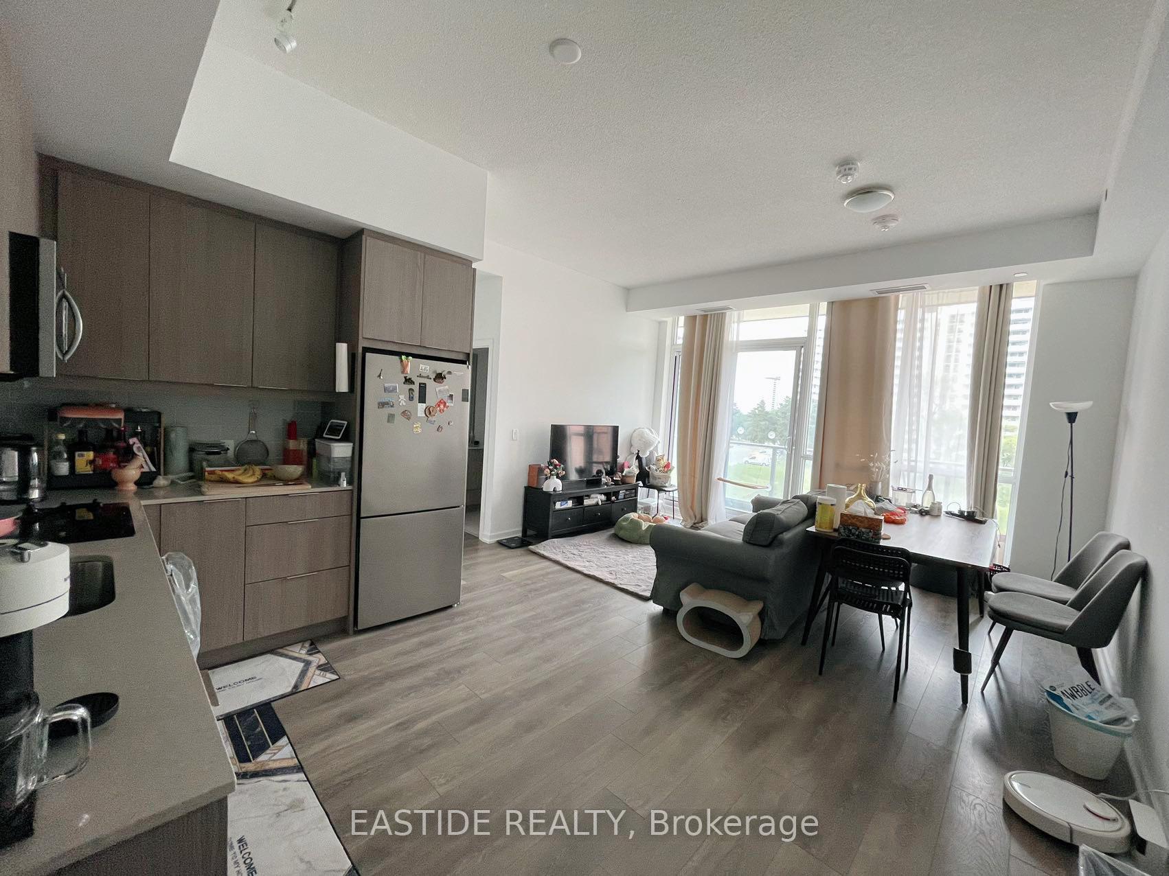 2 Bedrooms Condo at 36 Forest Manor, Toronto For sale