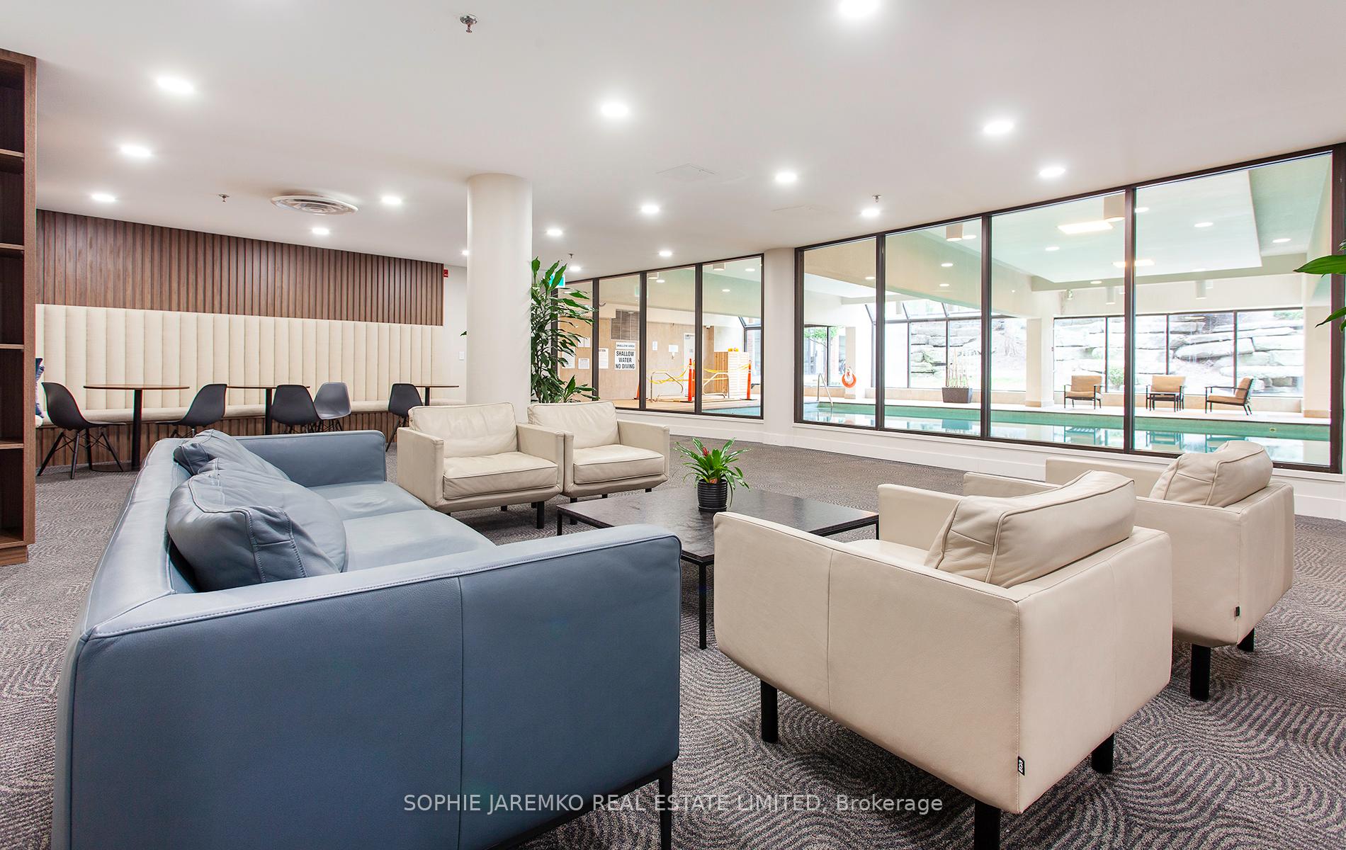 3 Bedrooms Condo at 22 Southport, Toronto For sale