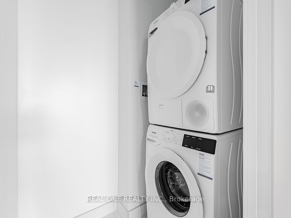 https://trreb-image.ampre.ca/Kiy21ECb_bgqu3b9w6eiOgo9j3bDgwOyaAVeu5RXPKU/rs:fit:960:960/wm:.5:so:0:50:.4/wmsh:10/wmt:PHNwYW4gZm9yZWdyb3VuZD0nd2hpdGUnIGZvbnQ9JzY4Jz5SRUFMIE9ORSBSRUFMVFkgSU5DLiwgQnJva2VyYWdlPC9zcGFuPg/L3RycmViL2xpc3RpbmdzLzQxLzAyLzE2LzU2L3AvMWFhNDI1MWQtYjRjMi00MDEwLThmZTEtODkwMWI3ZjdhZDk5LmpwZw.jpg