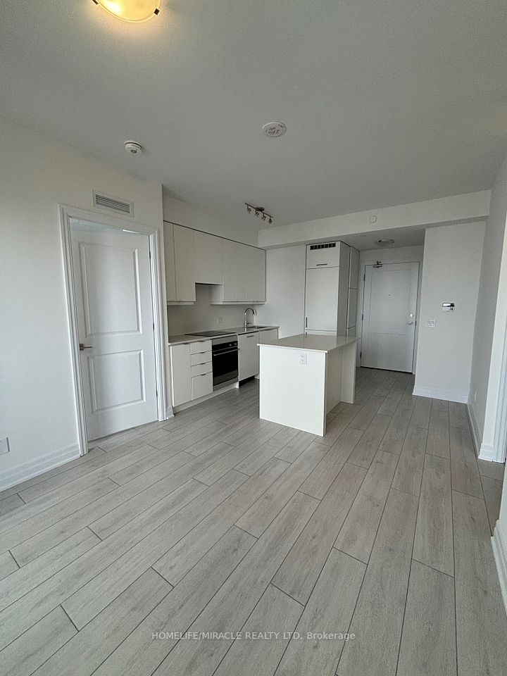 30 Elm