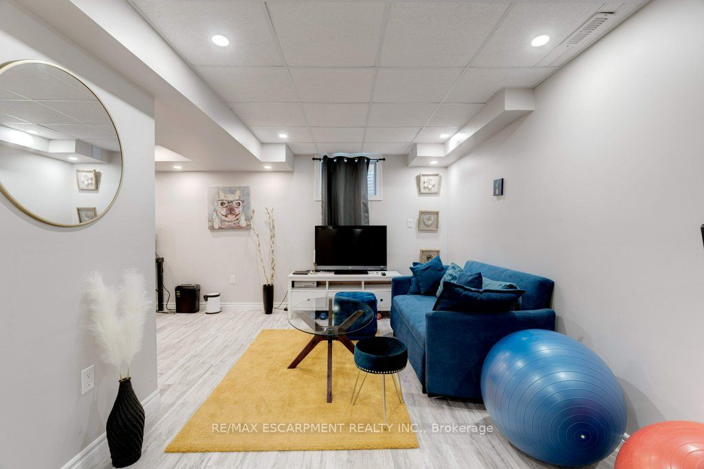 98 Shoreview Place, #12