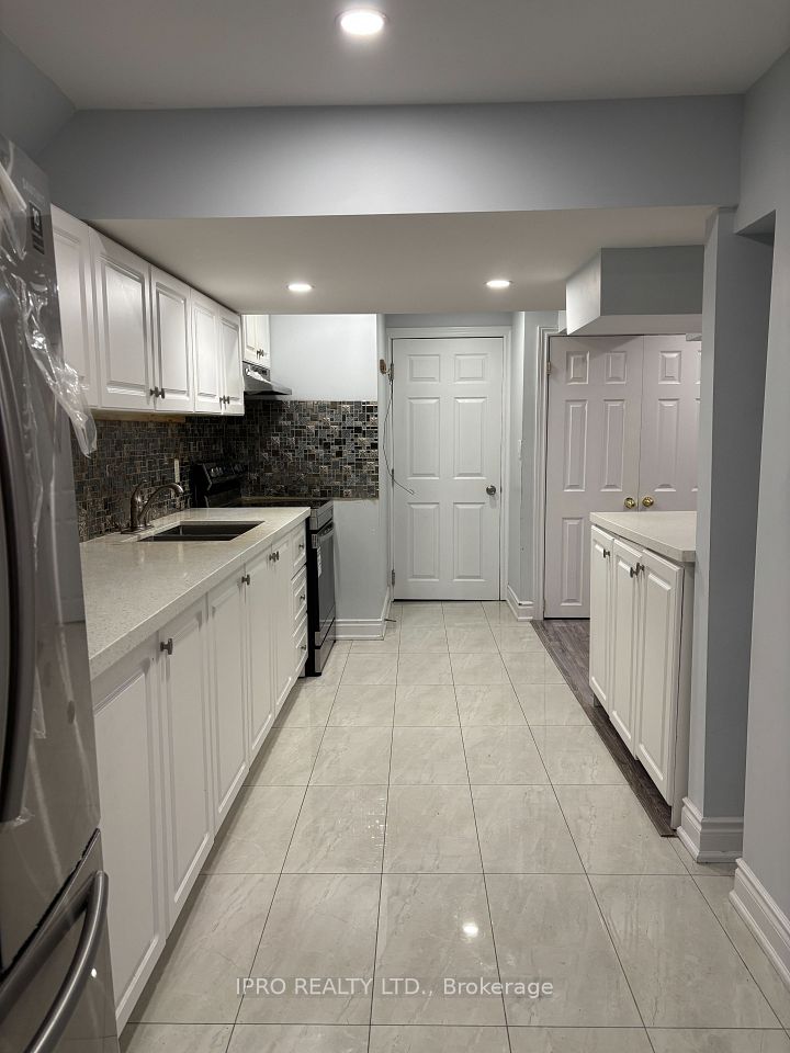 3104 Tours Road