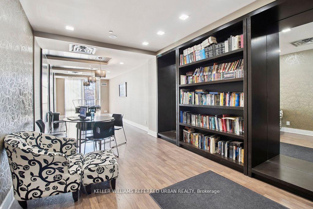 1 Bedroom Condo at 520 Steeles, Vaughan For sale