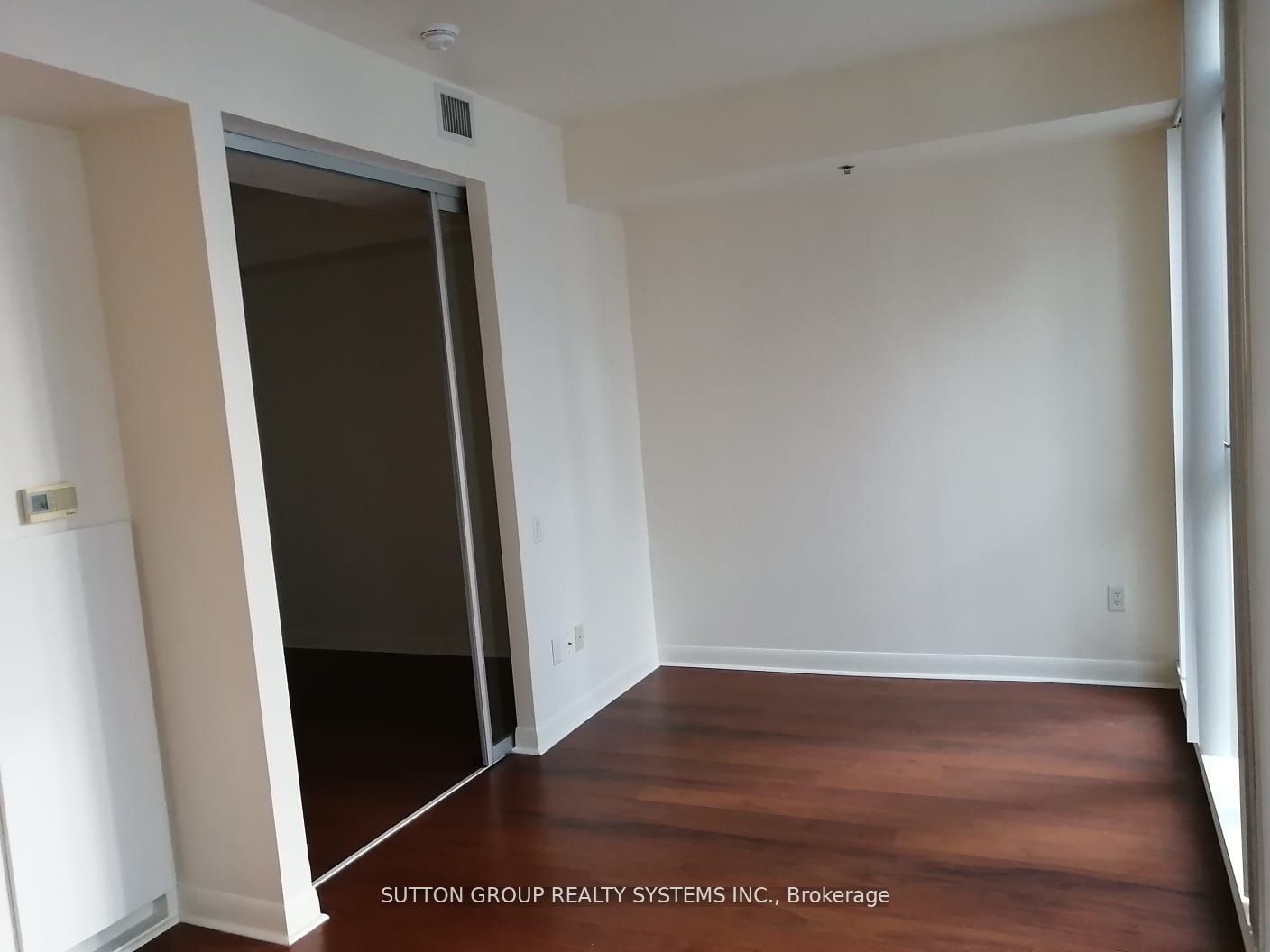 375 King Street W, #1408
