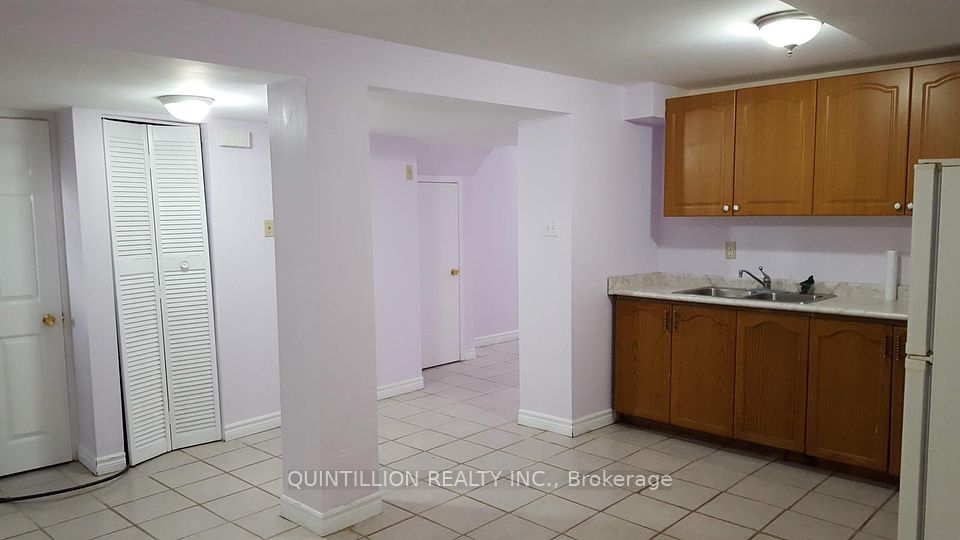 7 Stather Crescent, Markham, ON L3S 1C8