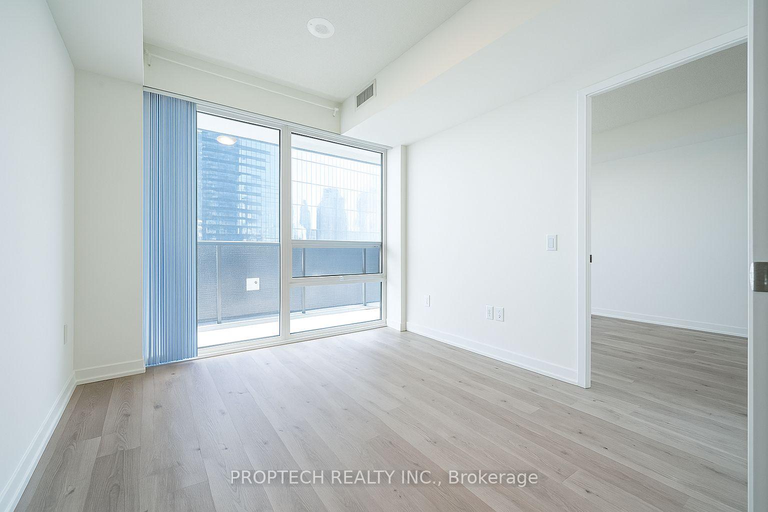 2 Bedrooms Condo at 138 Downes, Toronto For sale