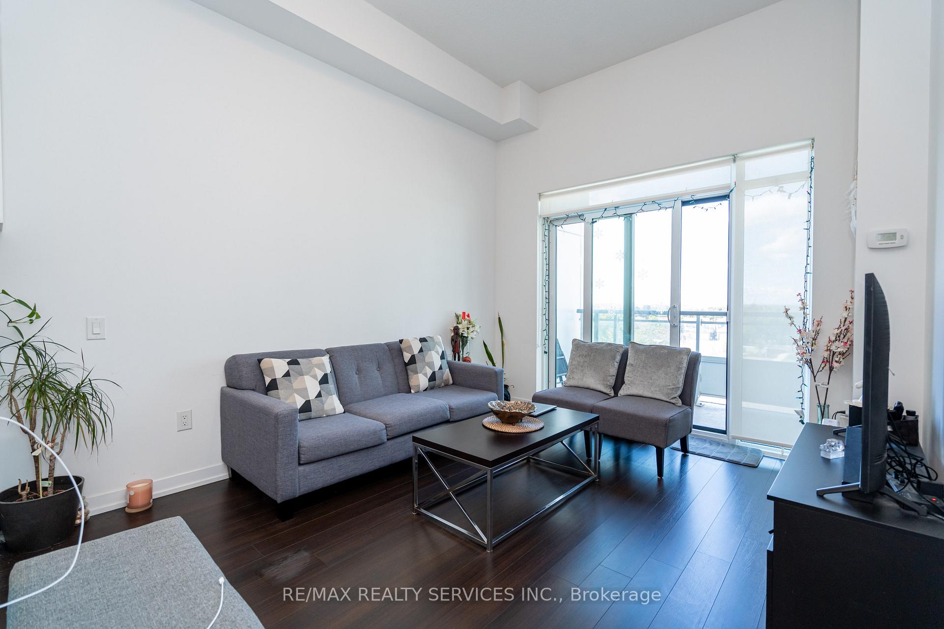 1 Bedroom Condo at 2560 Eglinton, Mississauga For sale