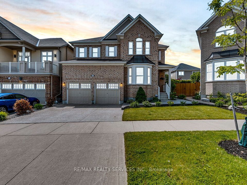 360 Falling Green Crescent, Kitchener, ON N2R 0G4