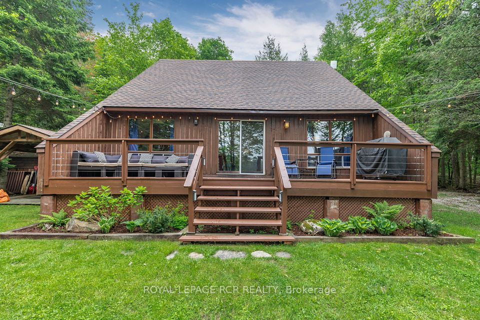 1034 Bird Lake Crescent, Bracebridge, ON P1L 1X1