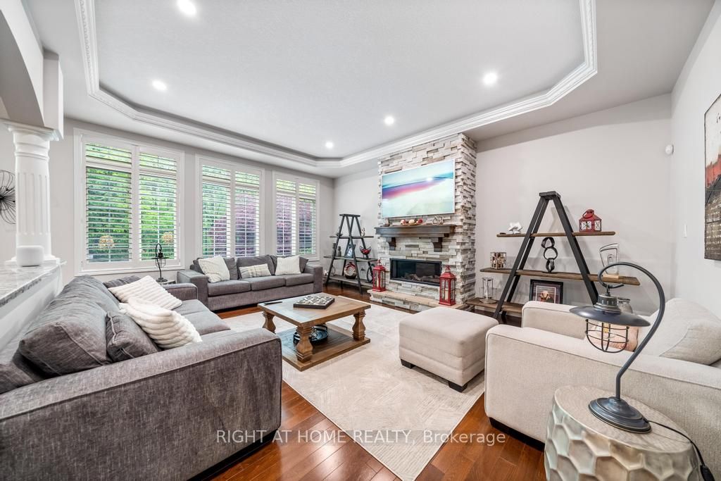 248 Cloverleaf Drive
